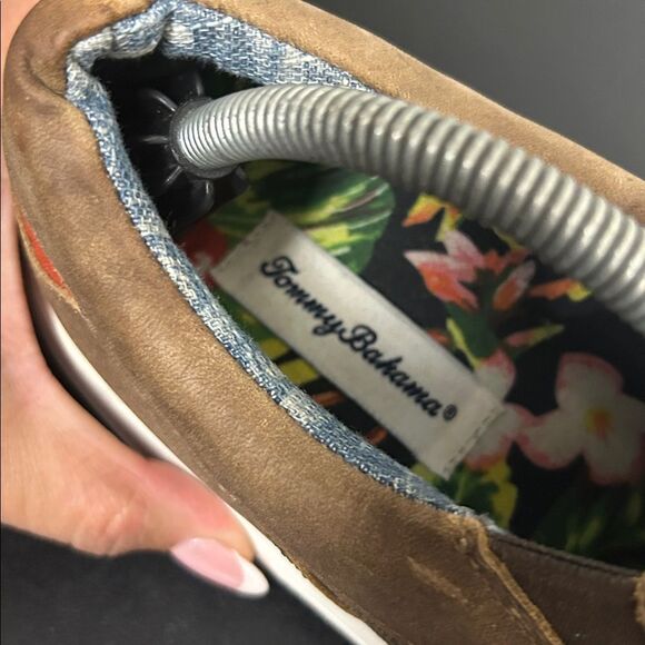 Tommy Bahama Brown and Tan Slip-On Loafers Size 11 main image 5